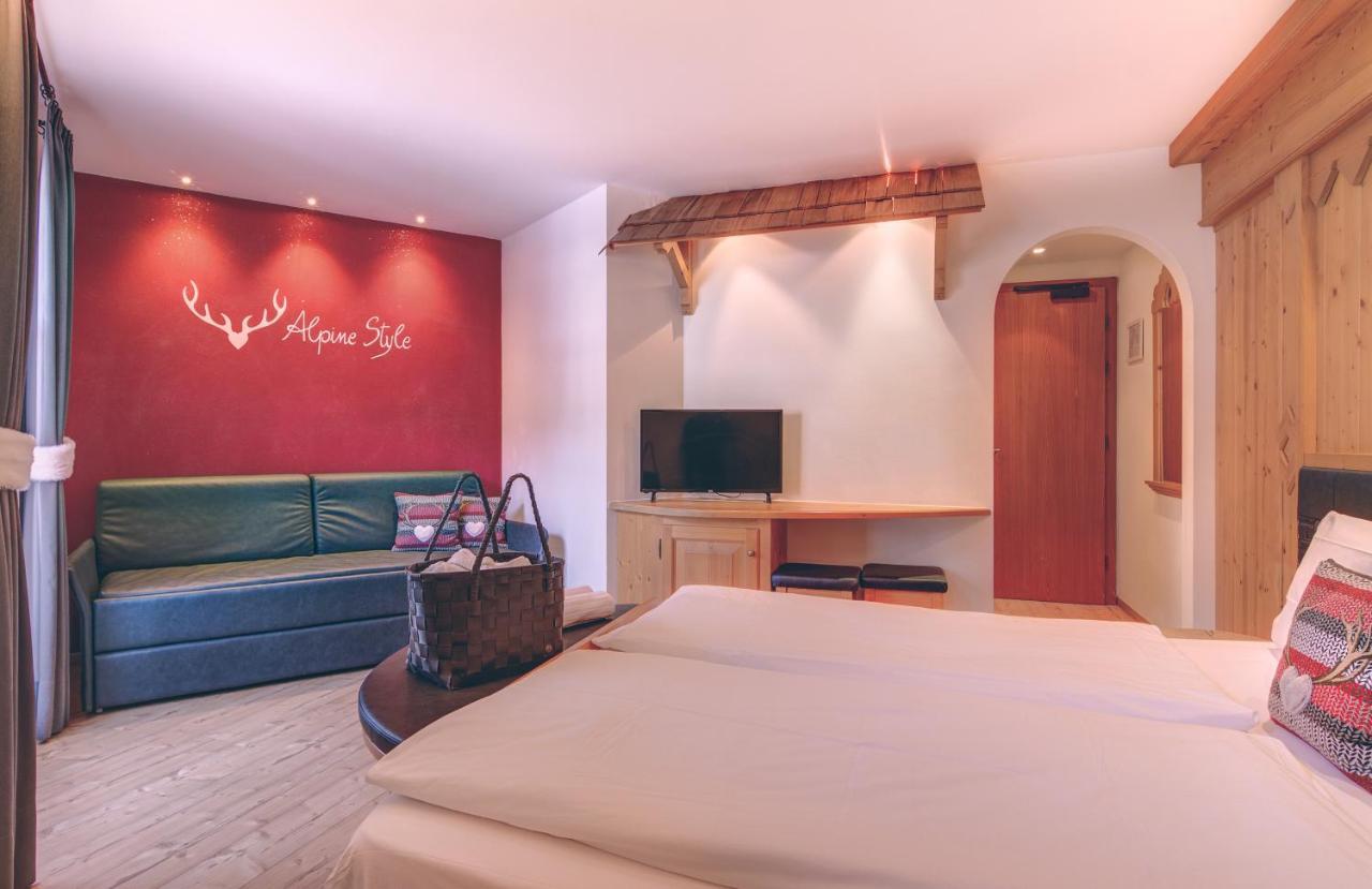 Hotel Madonnina Resort And Wellness Сорага Екстер'єр фото